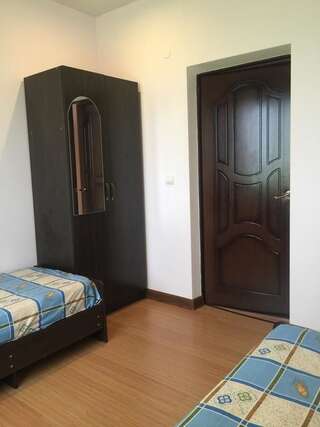 Гостевой дом Guest house on Gagarina 10 Новый Афон Стандартный двухместный номер с 1 кроватью или 2 отдельными кроватями-1