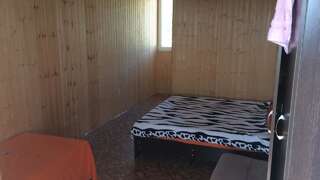 Гостевой дом Guest house on Gagarina 10 Новый Афон Трехместный номер «Комфорт» с душем-2